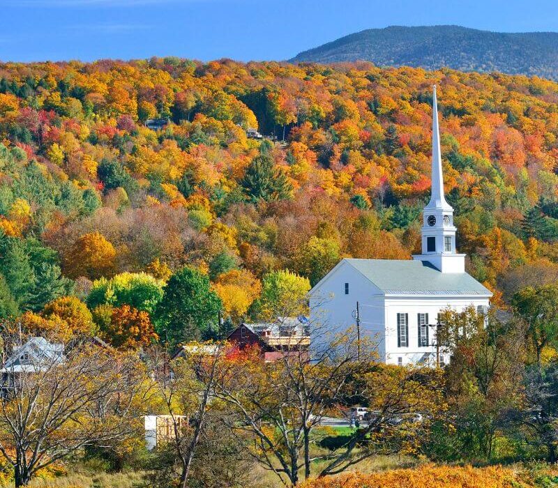 Best Fall Weekend Getaways on the East Coast: Cozy Towns & Leaf-Peeping Spots You’ll Love